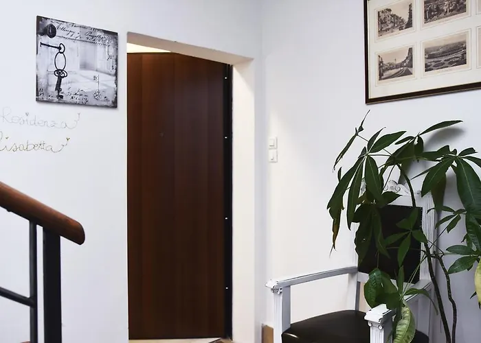 Pensión Residenza Elisabetta 4*